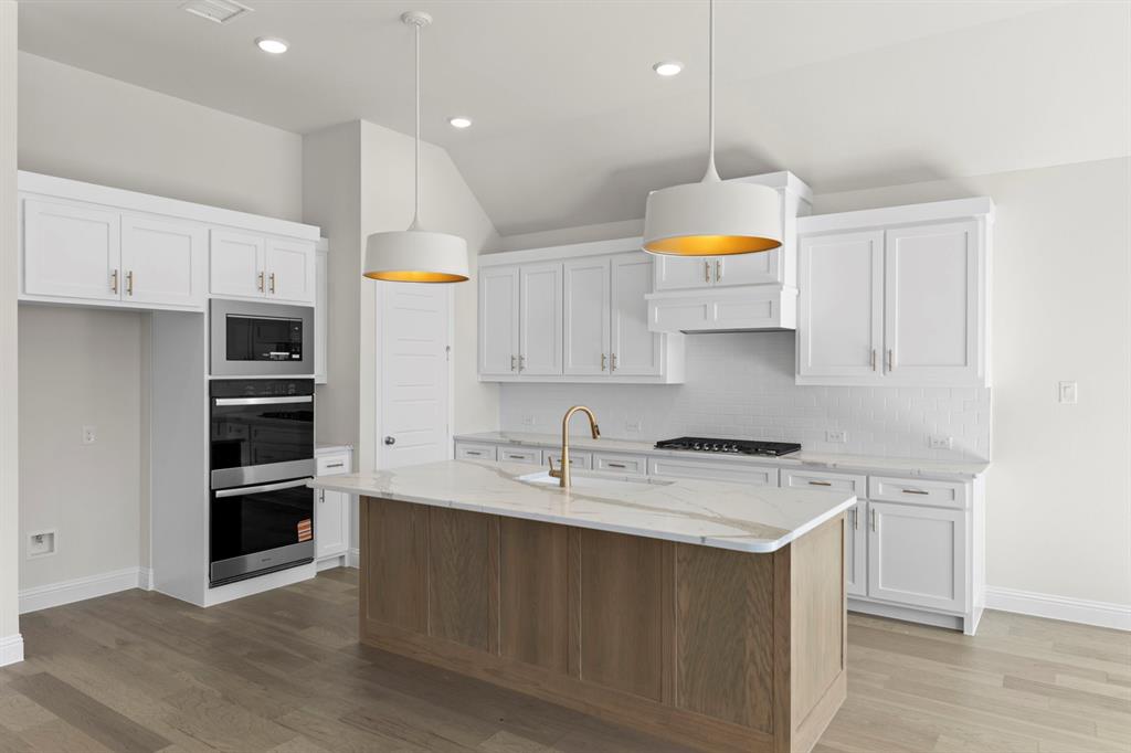 3135 Fisher Road Rockwall, TX 75032 - Photo 11 of 35 15. 3135 Fisher - Kitchen (2)