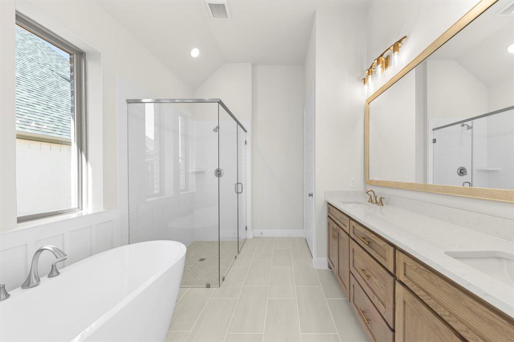 3135 Fisher Road Rockwall, TX 75032 - Photo 25 of 35 21. 3135 Fisher - Bath