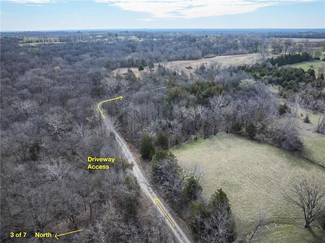 $1,050,000 | 1515 South Buckner Tarsney Road, Buckner, MO 64016