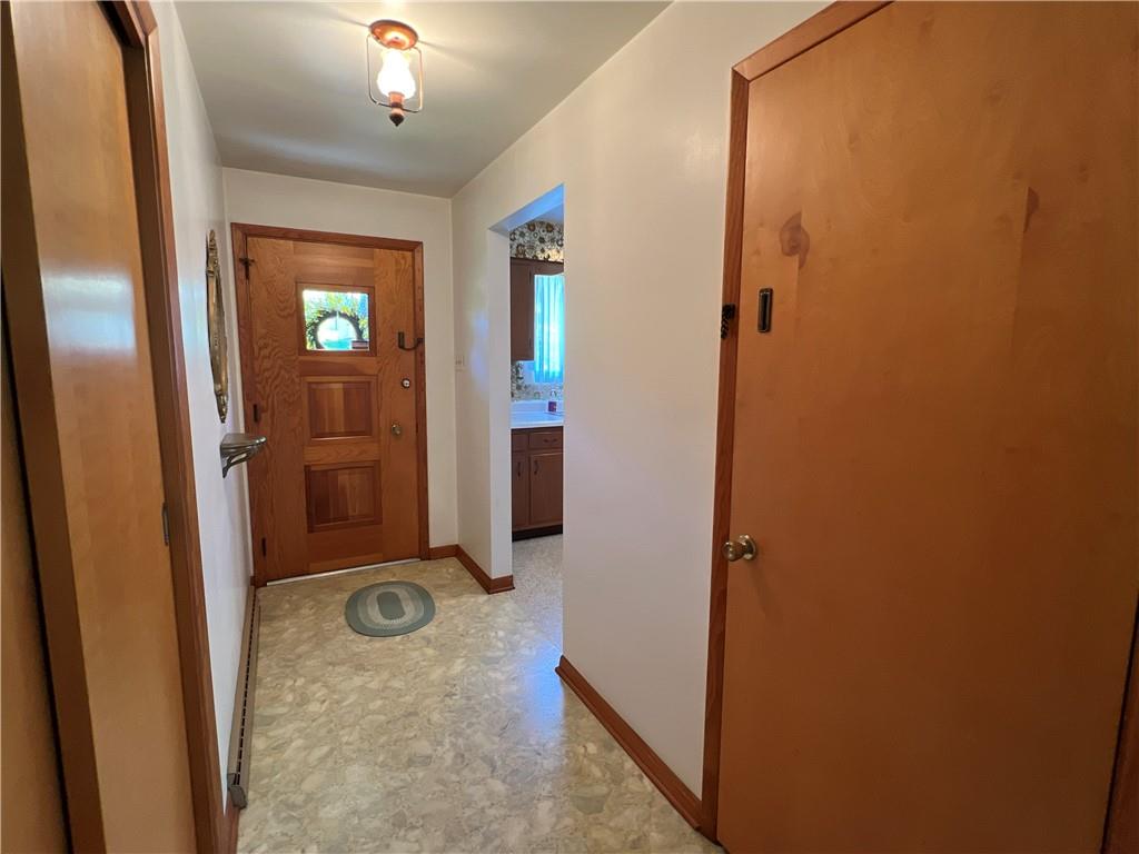 3669 Middletown Road Pittsburgh, PA 15204 - Photo 2 of 20 Gallery Image 2