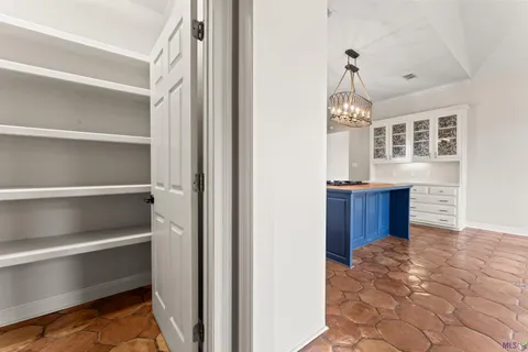 $699,000 | 334 Plantation Crest Court, Baton Rouge, LA 70810