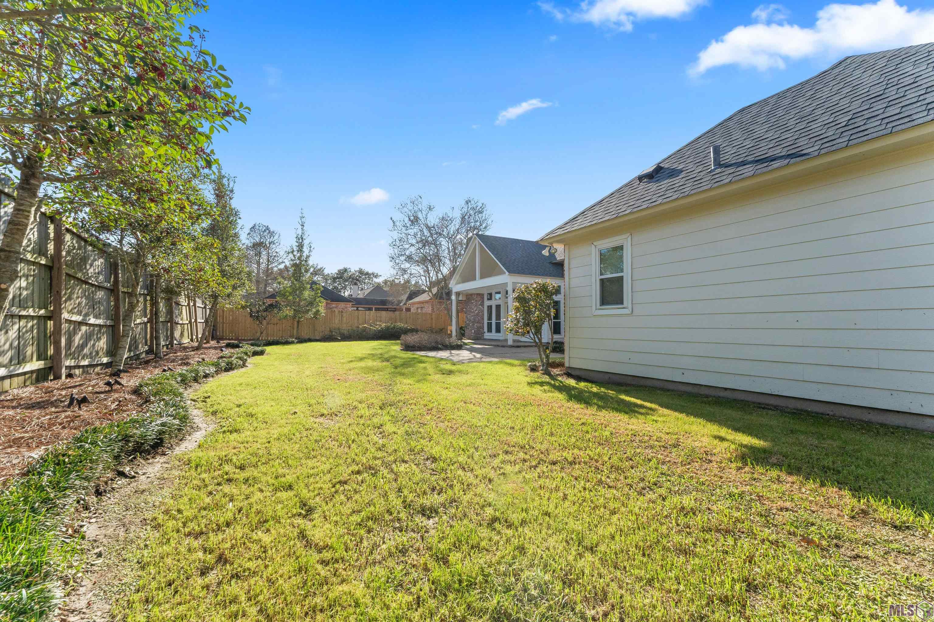 334 Plantation Crest Court Baton Rouge, LA 70810 - Photo 32 of 35