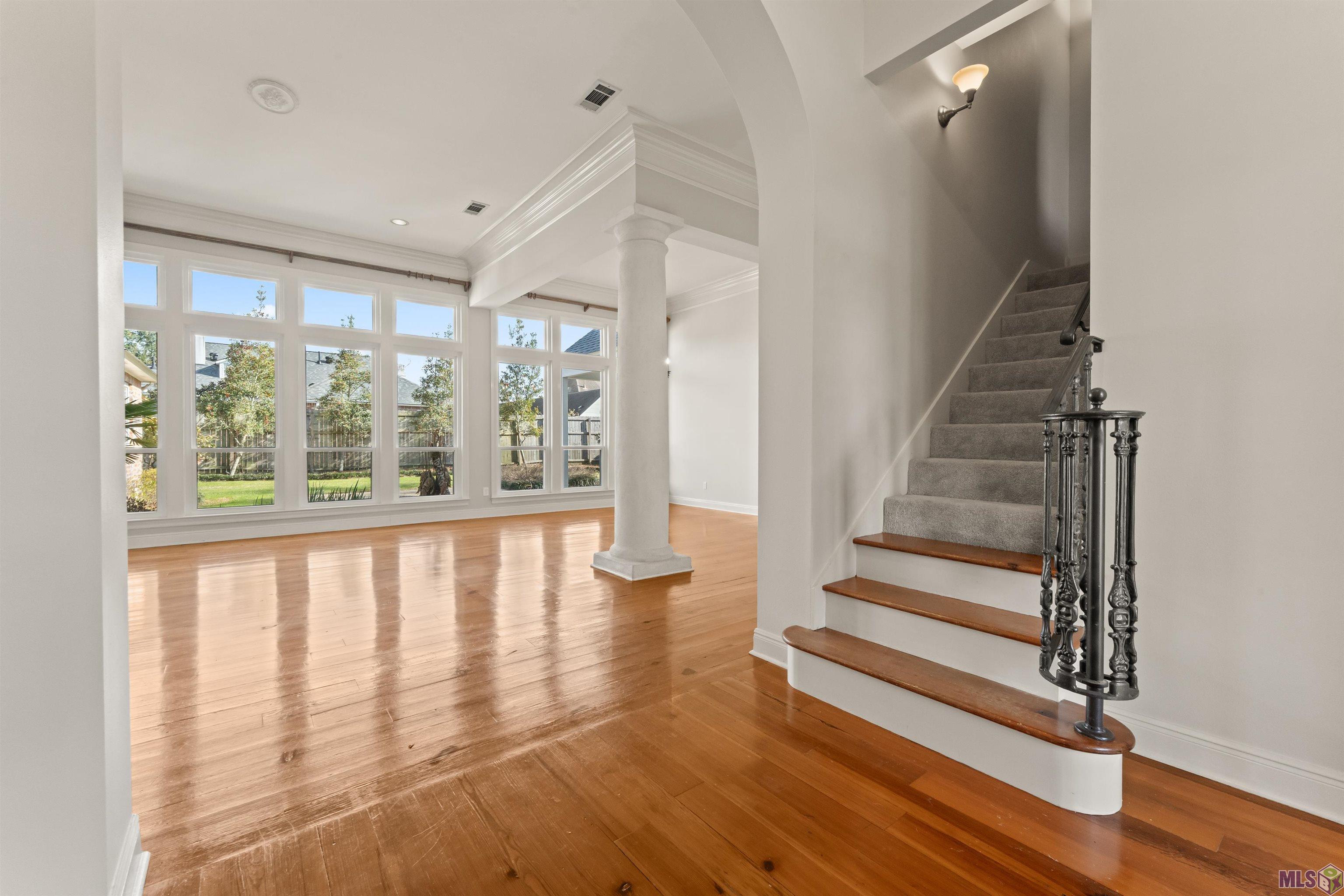 334 Plantation Crest Court Baton Rouge, LA 70810 - Photo 4 of 35