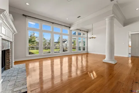 $699,000 | 334 Plantation Crest Court, Baton Rouge, LA 70810