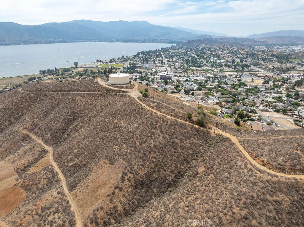 0 Ridge Lake Lake Elsinore, CA 92530 - Photo 4 of 8 a view of city and ocean