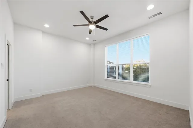 $2,800 | 2610 Kimsey Drive, Unit 201, Dallas, TX 75235