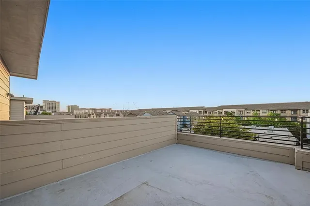 $2,800 | 2610 Kimsey Drive, Unit 201, Dallas, TX 75235