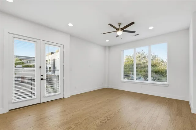 $2,800 | 2610 Kimsey Drive, Unit 201, Dallas, TX 75235