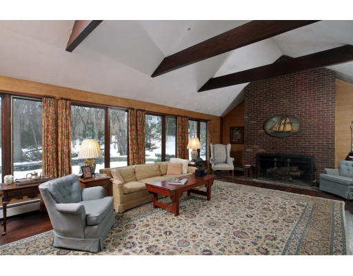 61 Fearing Road Hingham, MA 02043 - Photo 6 of 13 Gallery Image 6