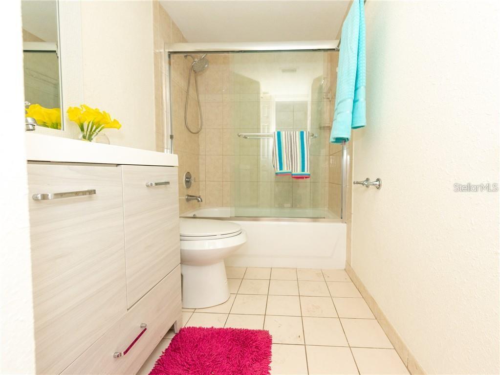 934 Lake Destiny Road, Unit D Altamonte Springs, FL 32714 - Photo 8 of 17 Gallery Image 8