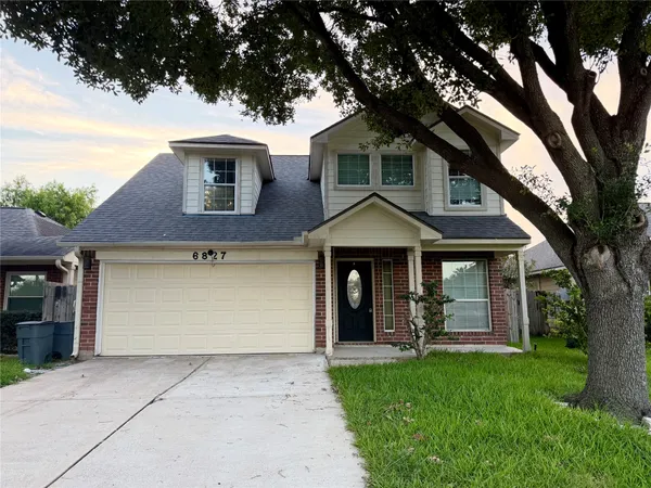 $2,000 | 6827 Autumn Thistle Drive, Katy, TX 77449