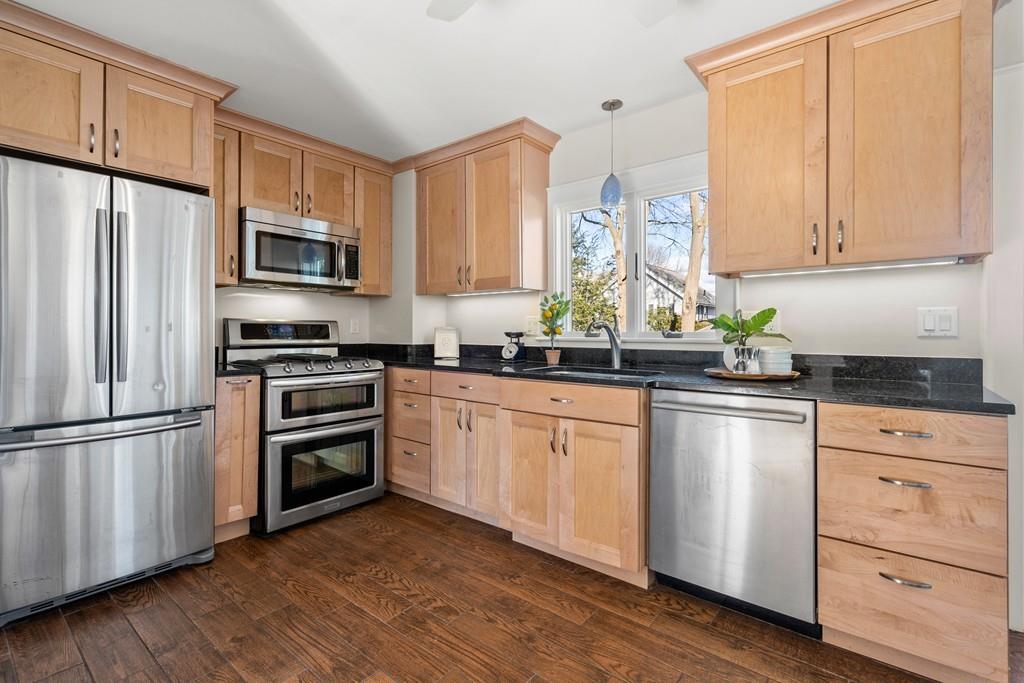 32 Warwick Road Belmont, MA 02478 - Photo 11 of 27 Gallery Image 11