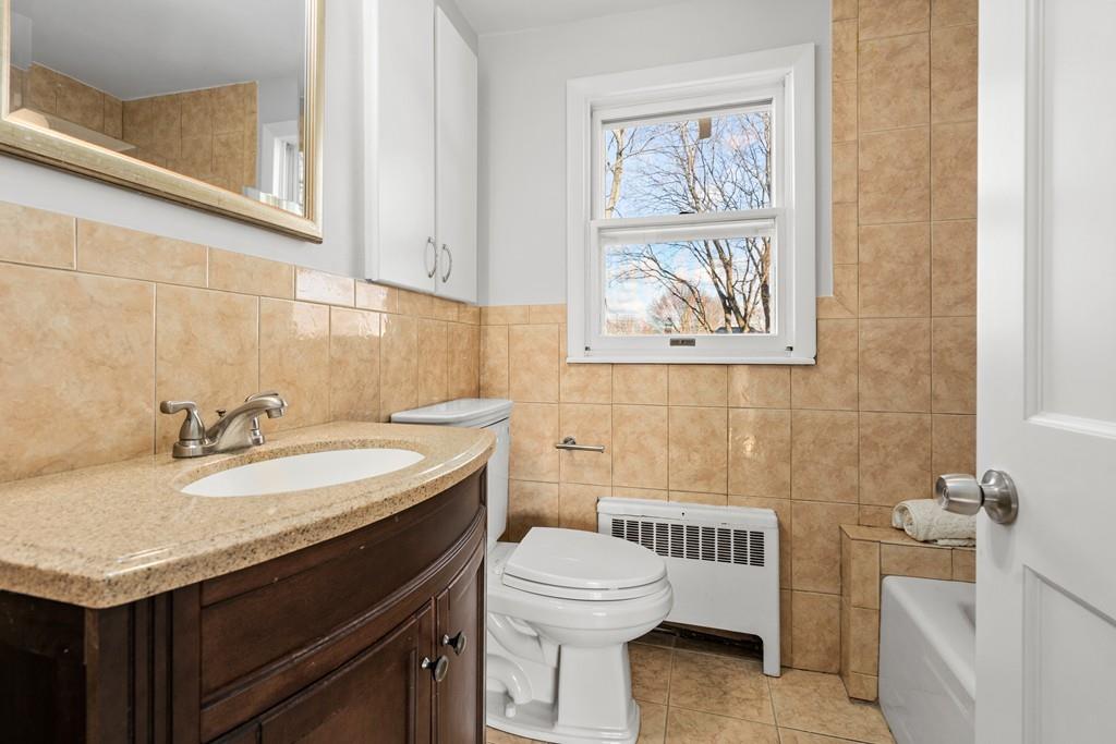 32 Warwick Road Belmont, MA 02478 - Photo 16 of 27 Gallery Image 16