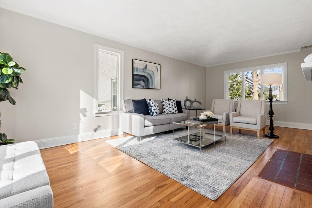 32 Warwick Road Belmont, MA 02478 - Photo 5 of 27 Gallery Image 5