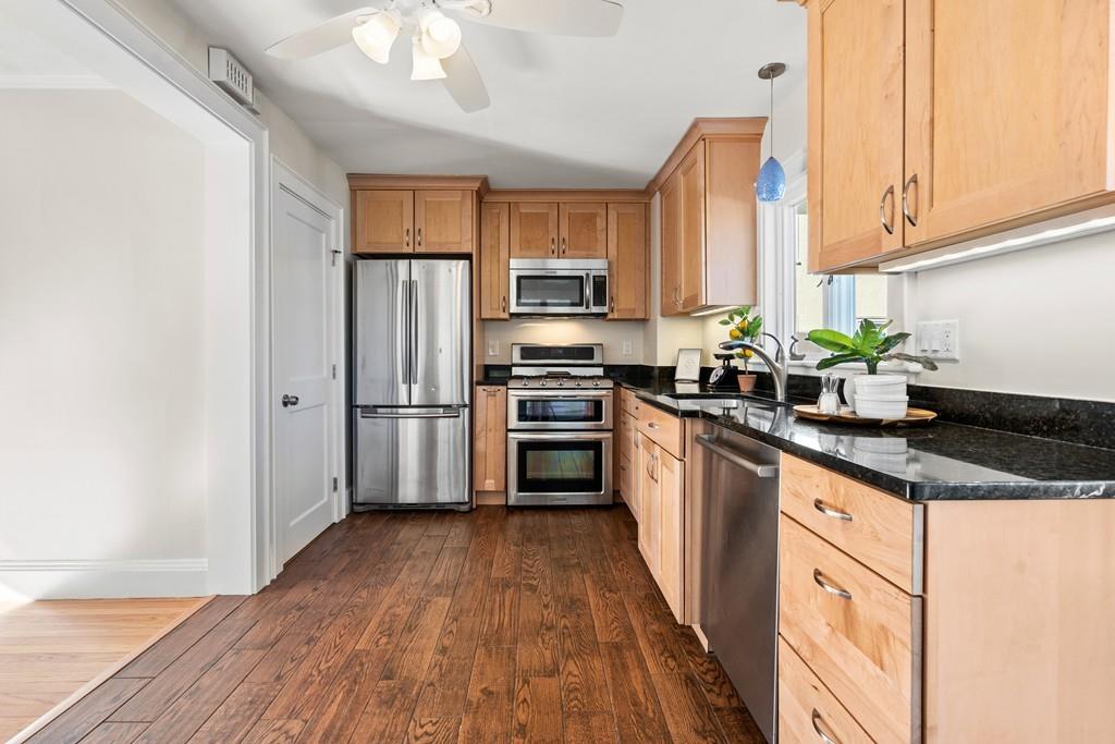 32 Warwick Road Belmont, MA 02478 - Photo 9 of 27 Gallery Image 9