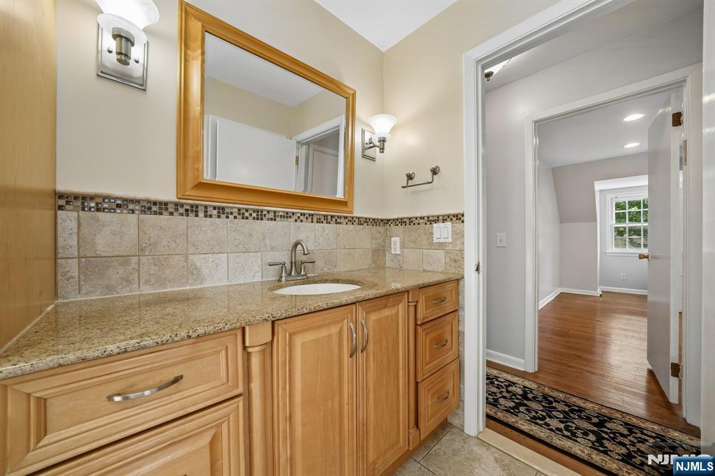 428 Fairfield Avenue Ridgewood, NJ 07450 - Photo 19 of 37
