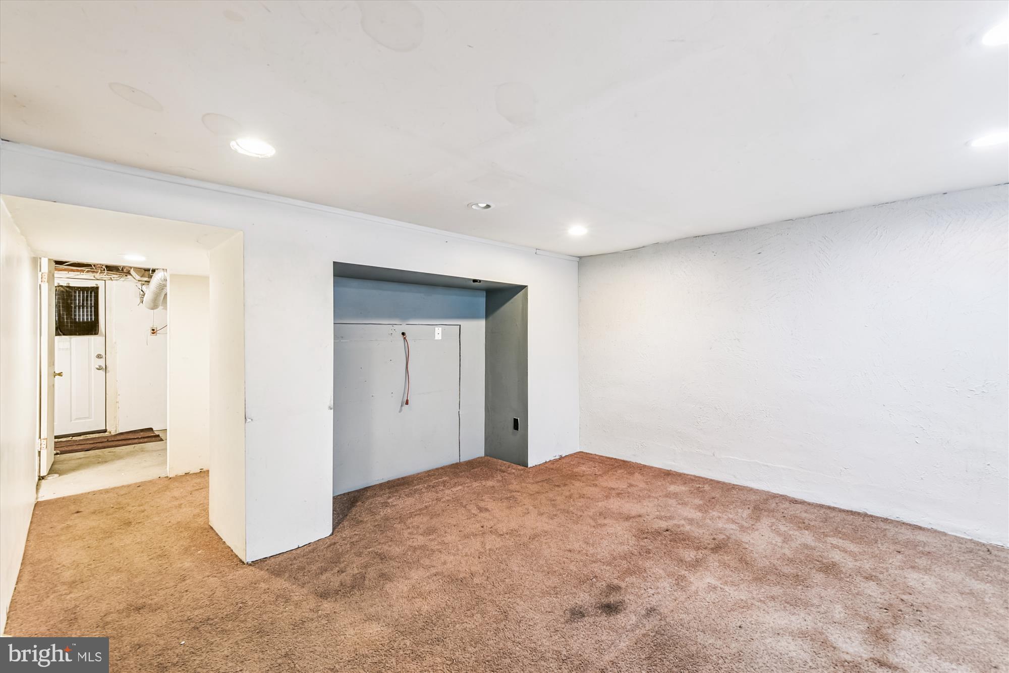 5755 Maplehill Road Baltimore, MD 21239 - Photo 14 of 18 a view of an empty room