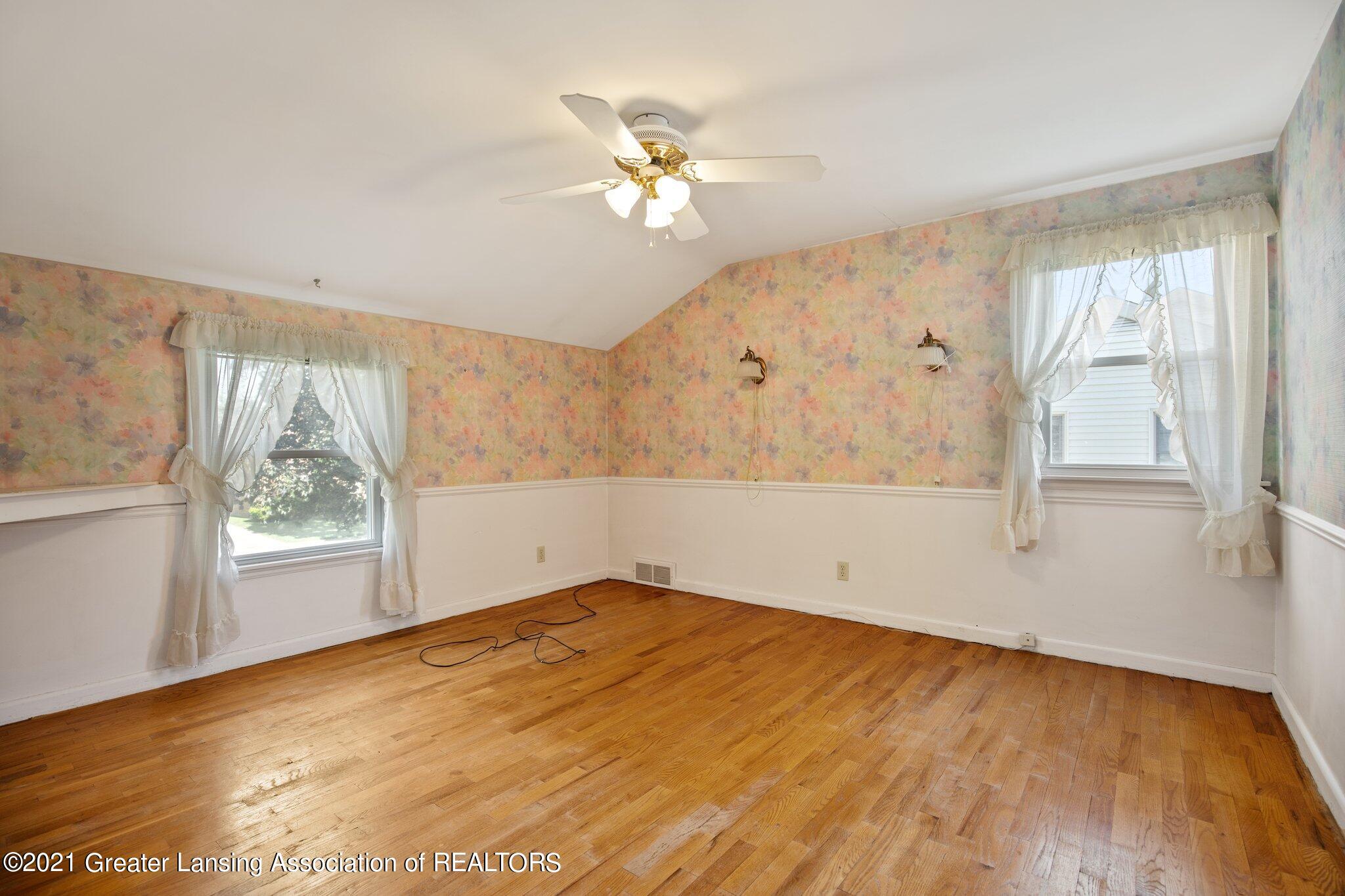2310 Chatham Road Lansing, MI 48910 - Photo 20 of 24 20-web-or-mls-1P6A7928