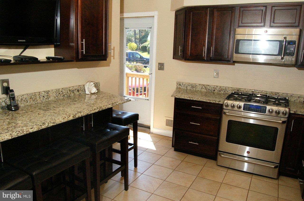 9200 Turnbull Road Randallstown, MD 21133 - Photo 3 of 26 Kitchen