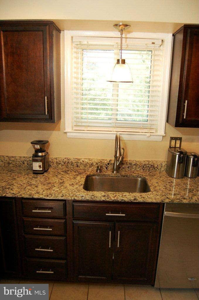 9200 Turnbull Road Randallstown, MD 21133 - Photo 5 of 26 Kitchen