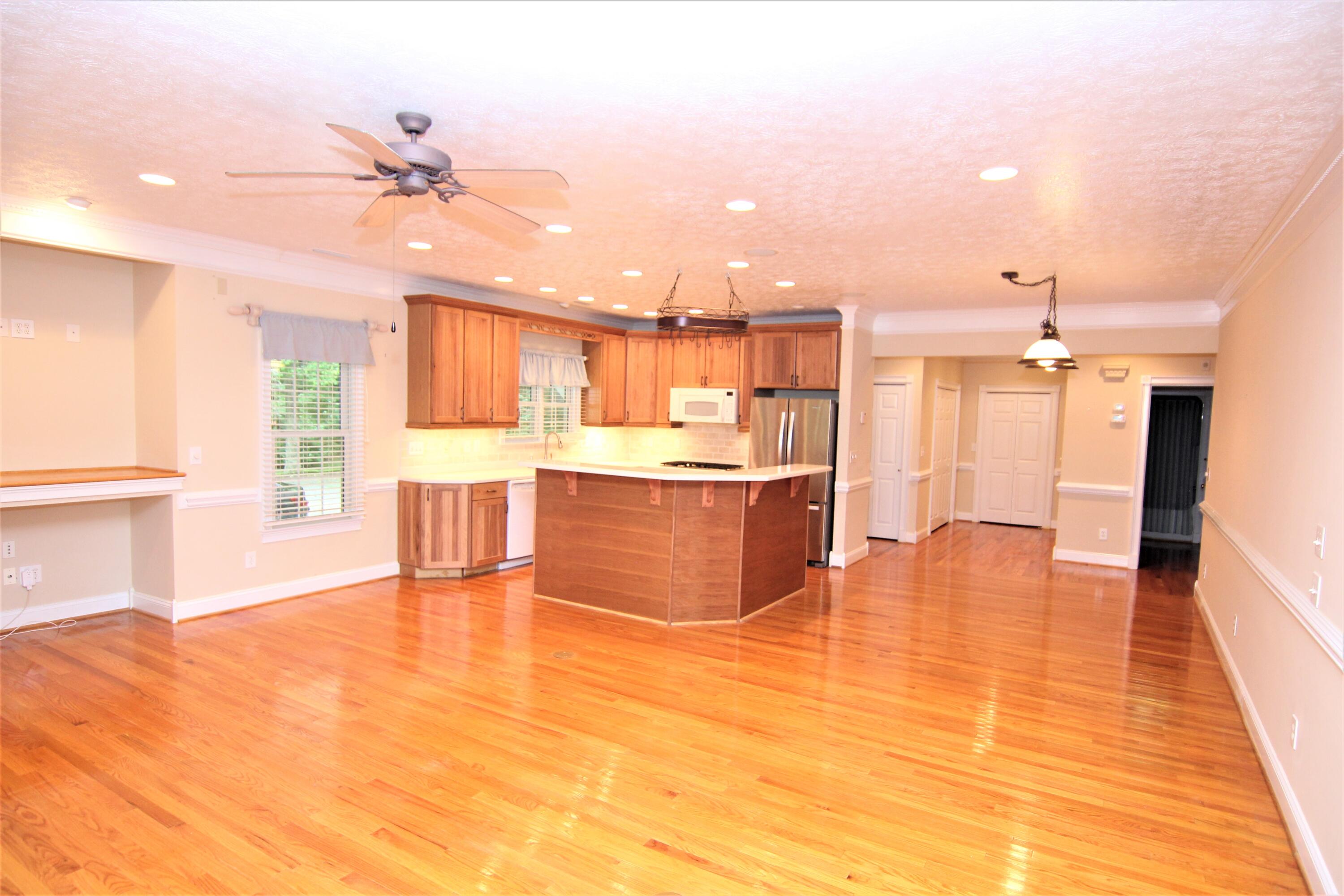 300 Williams Lane Butler, TN 37640 - Photo 11 of 45 IMG_0869 (2)