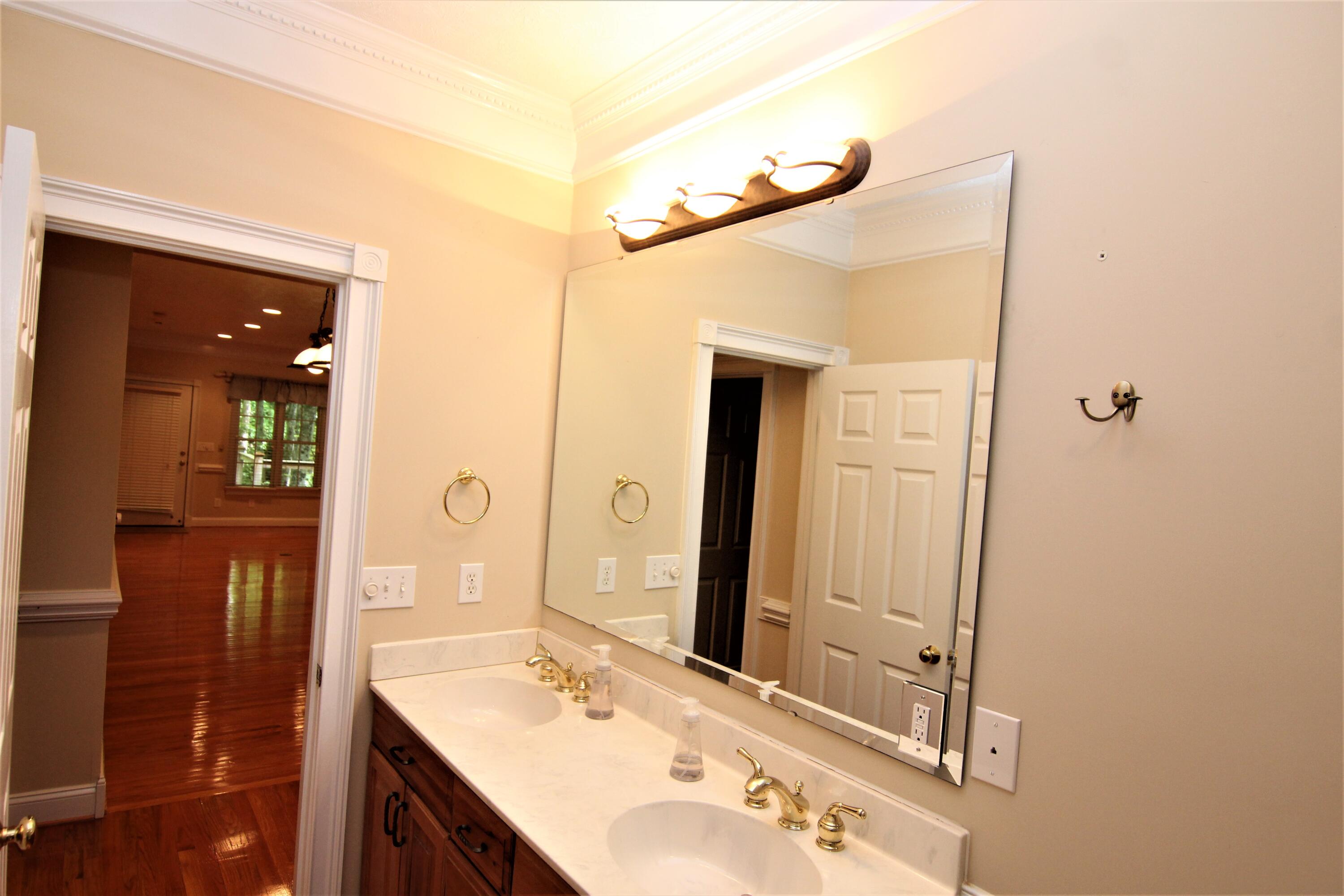 300 Williams Lane Butler, TN 37640 - Photo 22 of 45 IMG_0811 (2)