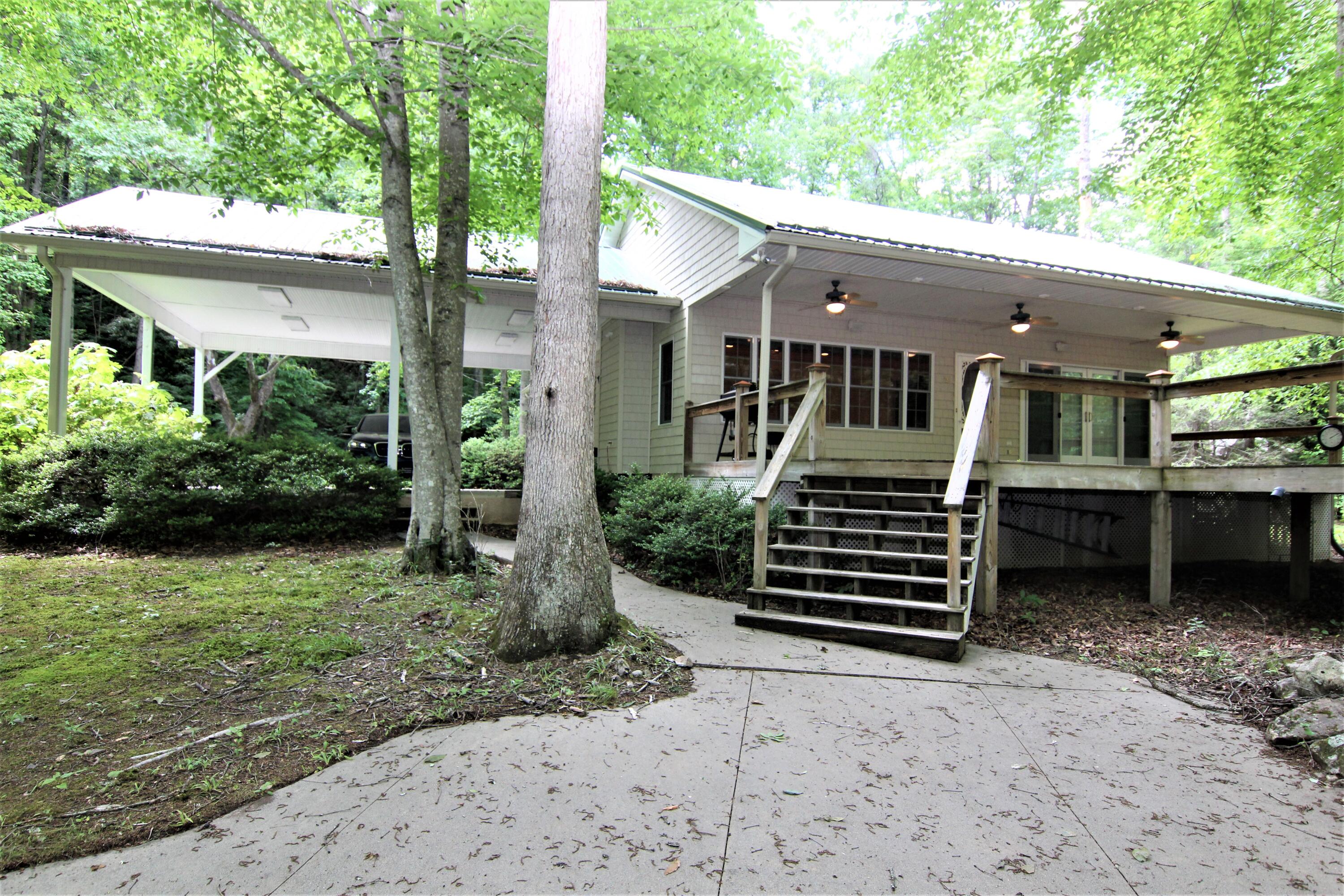 300 Williams Lane Butler, TN 37640 - Photo 39 of 45 IMG_0859 (2)
