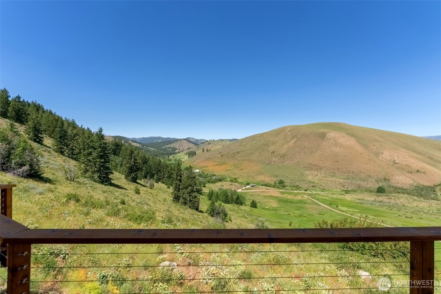 427 Rendezvous Road Winthrop, WA 98862 - Photo 37 of 40 a view of mountain view with an ocean
