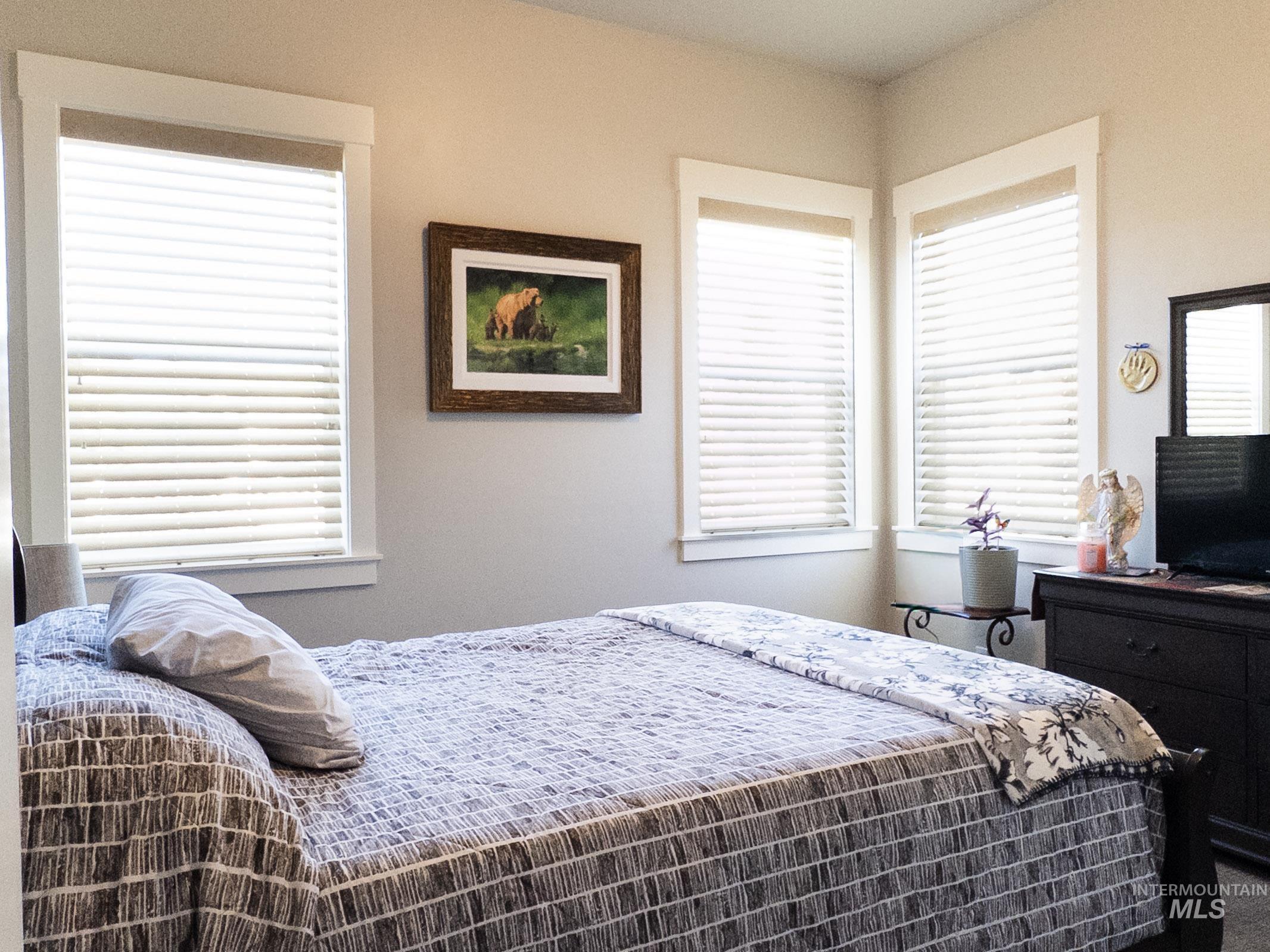 4577 North Comiso Place Meridian, ID 83646 - Photo 31 of 47 View of bedroom