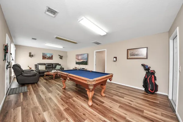 $350,000 | 3608 Kristen Drive, Highlands, TX 77562