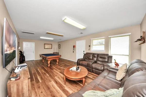 $350,000 | 3608 Kristen Drive, Highlands, TX 77562