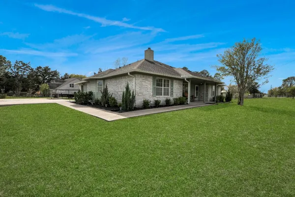 $350,000 | 3608 Kristen Drive, Highlands, TX 77562