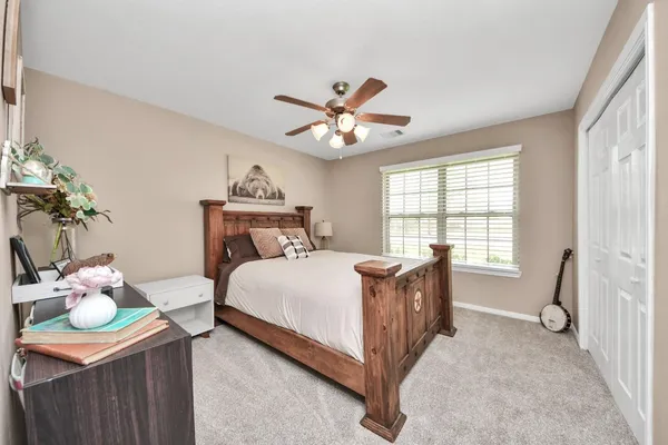 $350,000 | 3608 Kristen Drive, Highlands, TX 77562