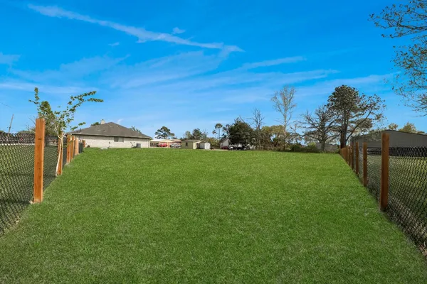 $350,000 | 3608 Kristen Drive, Highlands, TX 77562