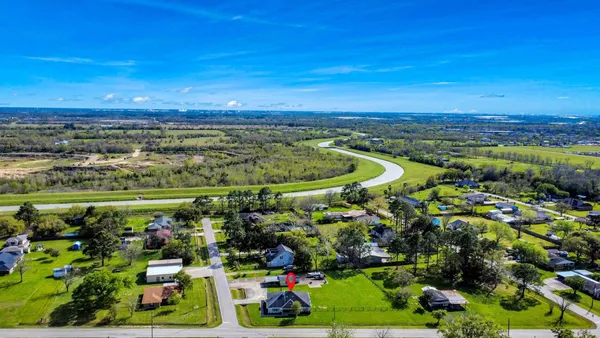 $350,000 | 3608 Kristen Drive, Highlands, TX 77562