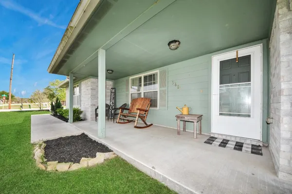 $350,000 | 3608 Kristen Drive, Highlands, TX 77562