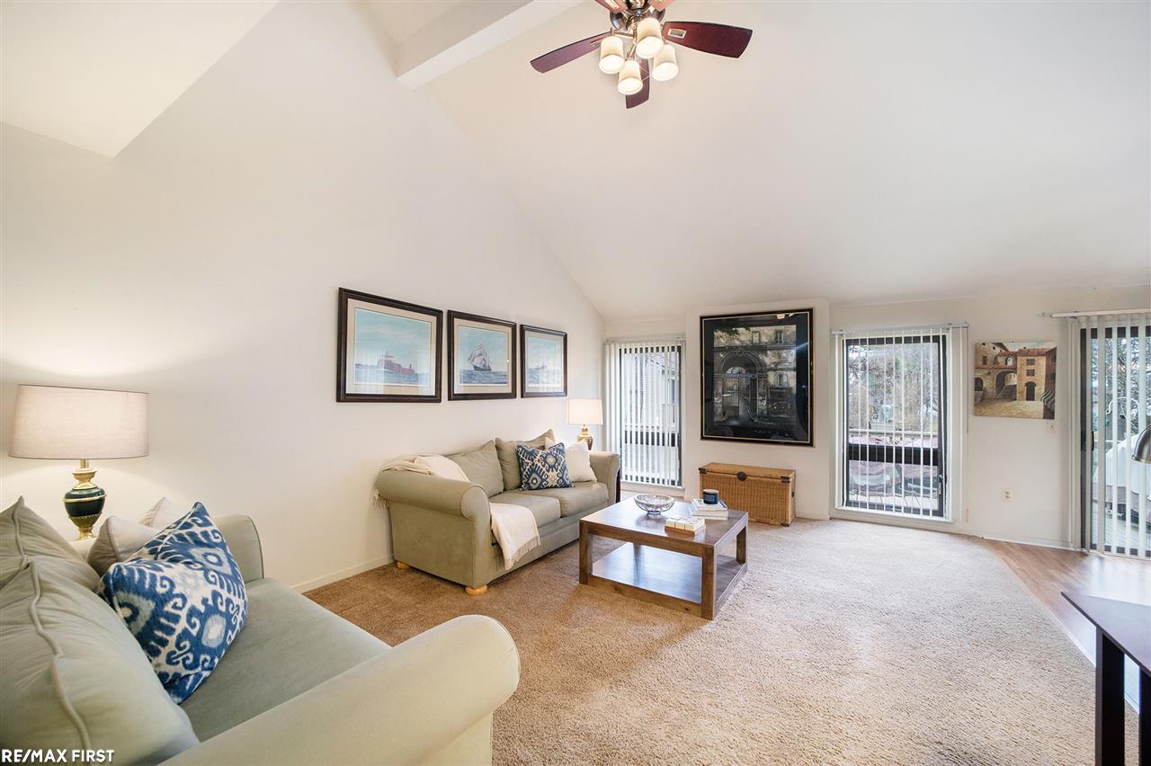 565 Victoria Court Rochester Hills, MI 48307 - Photo 5 of 27