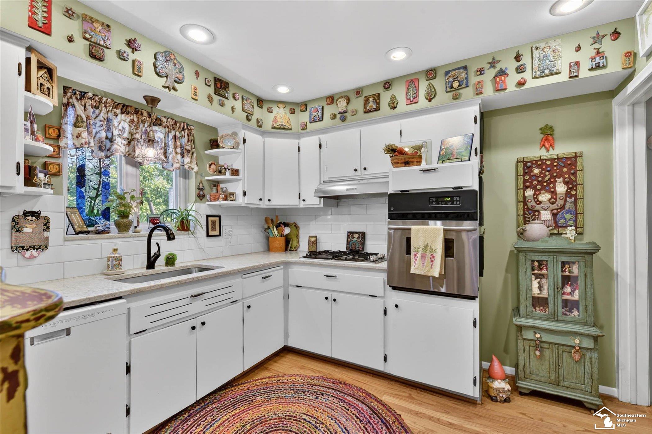 2604 Rochester Road, Unit 11 Royal Oak, MI 48073 - Photo 14 of 29