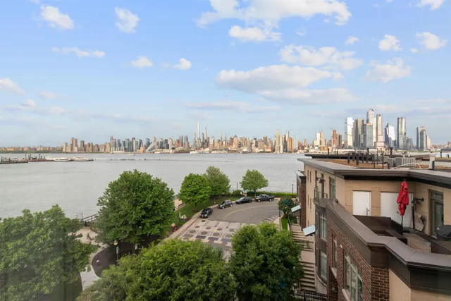 a view of a lake and outdoor space