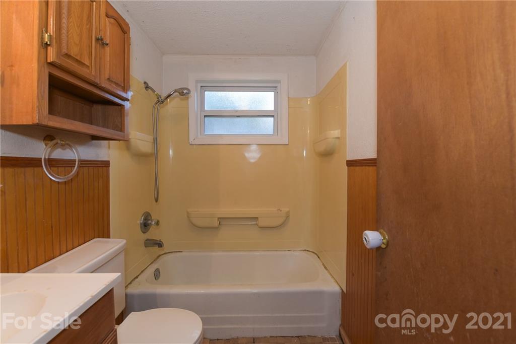77 Candler Heights Road Candler, NC 28715 - Photo 14 of 16 Gallery Image 14