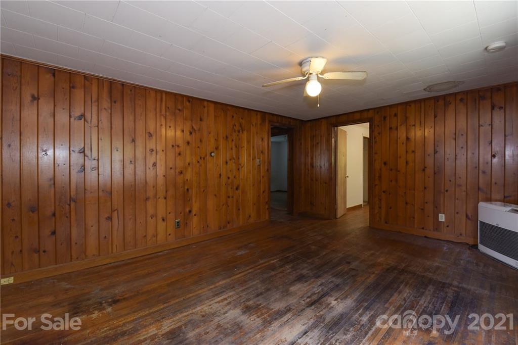 77 Candler Heights Road Candler, NC 28715 - Photo 8 of 16 Gallery Image 8