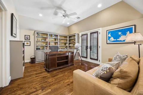 $1,399,000 | 4439 Betty Street, Bellaire, TX 77401