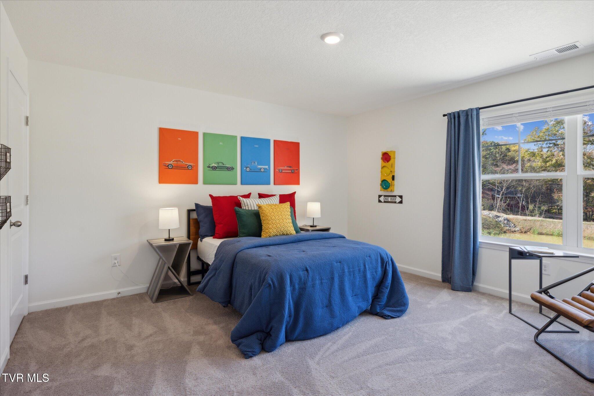 359 Alta Tree Boulevard Johnson City, TN 37604 - Photo 12 of 23 Kids bedroom 2.1