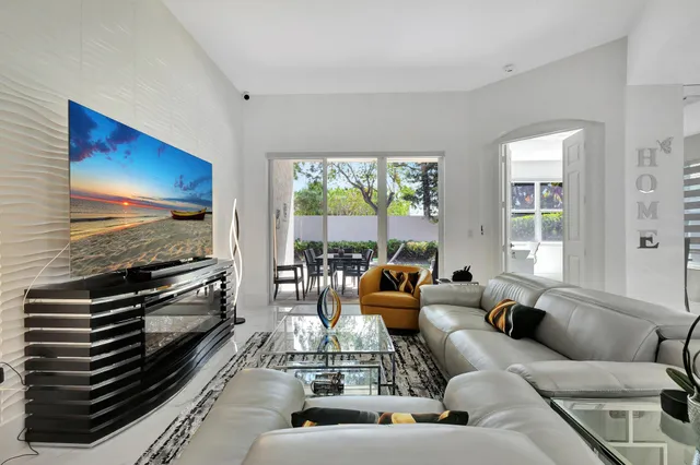 $614,900 | 6623 Southport Drive, Boynton Beach, FL 33472