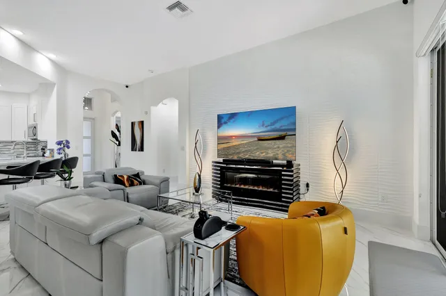 $614,900 | 6623 Southport Drive, Boynton Beach, FL 33472