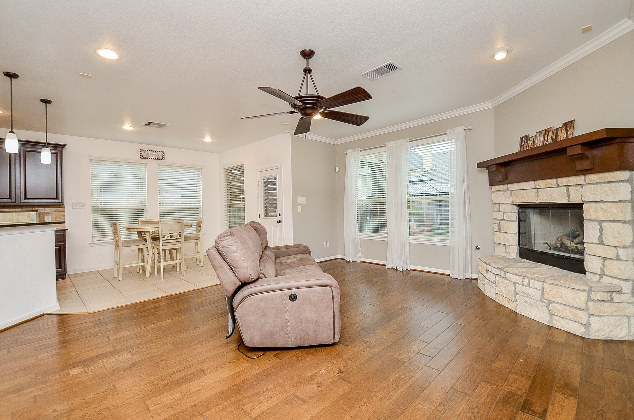 1510 Kent Valley Lane Rosenberg, TX 77471 - Photo 14 of 33 a living room with furniture and a fireplace