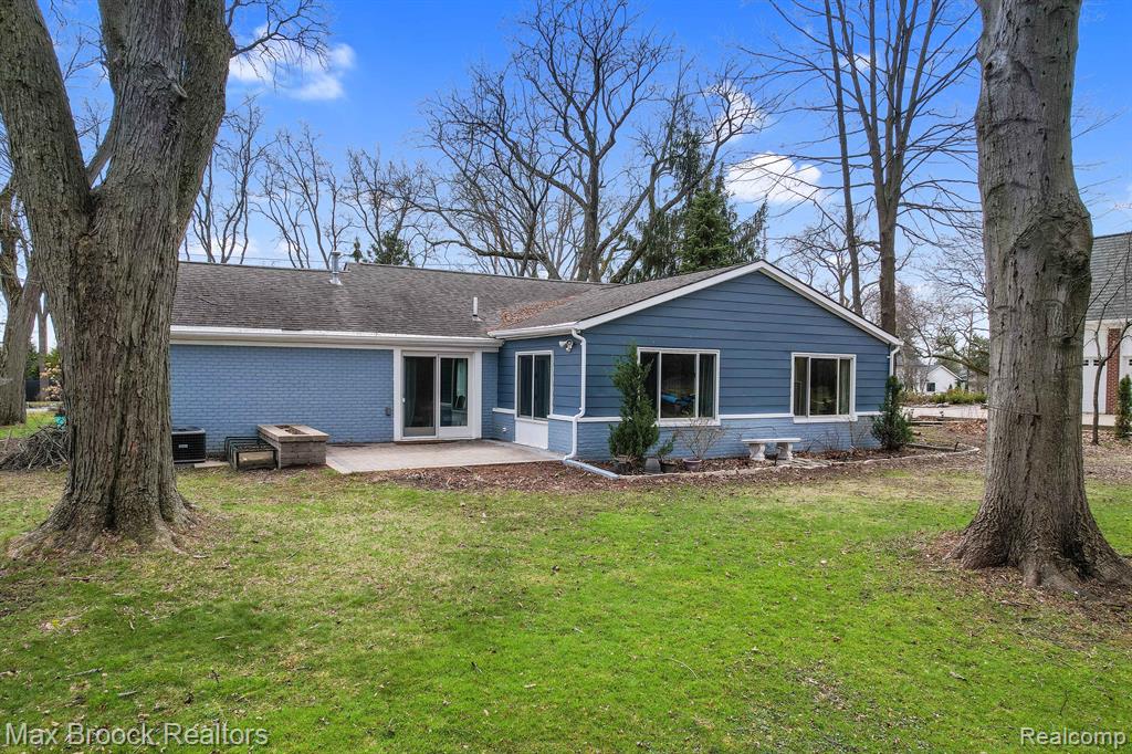 2905 West Hickory Grove Road Bloomfield Hills, MI 48302 - Photo 25 of 25