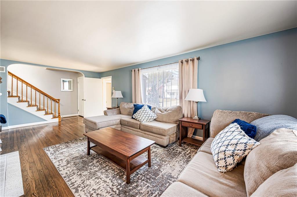 959 Mayfield Road Sharpsville, PA 16150 - Photo 8 of 49 Relax & unwind to end your day