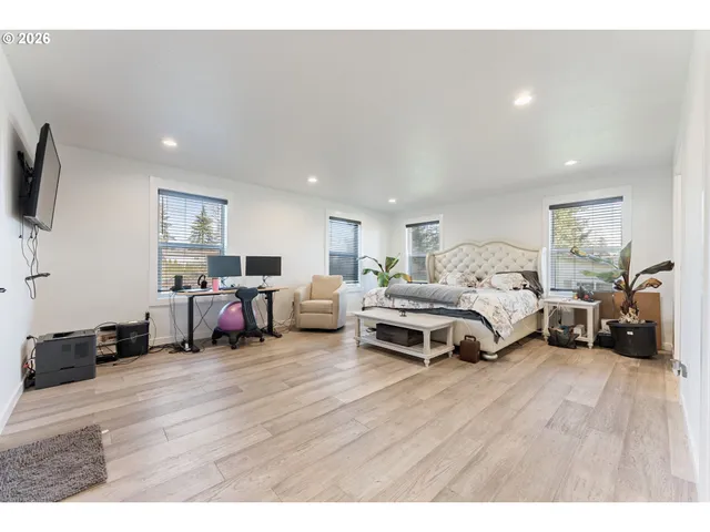 $685,000 | 27665 Southeast Wally Road, Boring, OR 97009