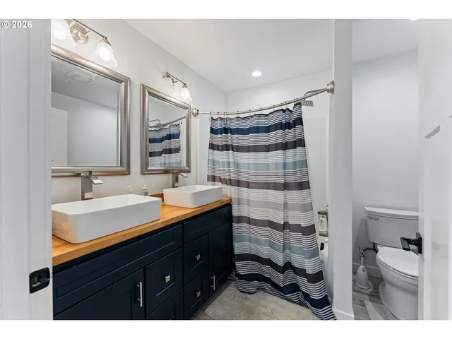 $685,000 | 27665 Southeast Wally Road, Boring, OR 97009